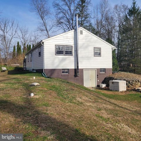 2720 HAUCK RD, Green Lane, PA 18054
