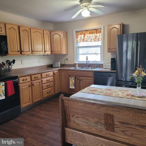 2720 HAUCK RD, Green Lane, PA 18054
