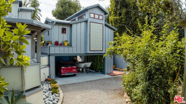 1623 Chapala Street, Santa Barbara, CA 93101