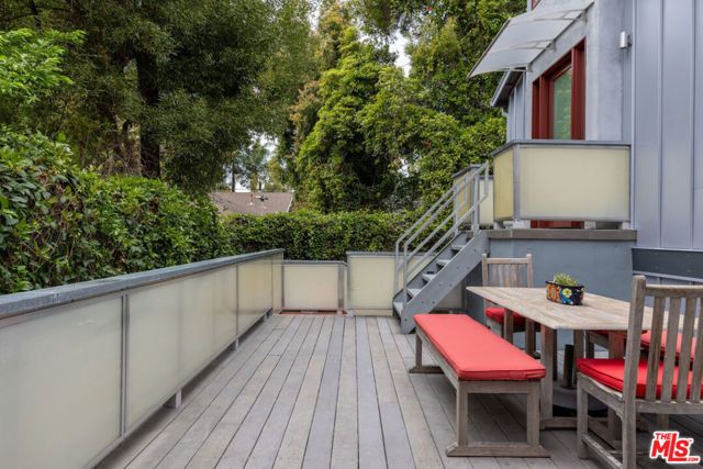 1623 Chapala Street, Santa Barbara, CA 93101