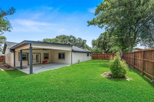 9323 Portal Drive, Houston, TX 77031