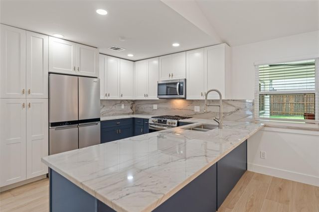 9323 Portal Drive, Houston, TX 77031