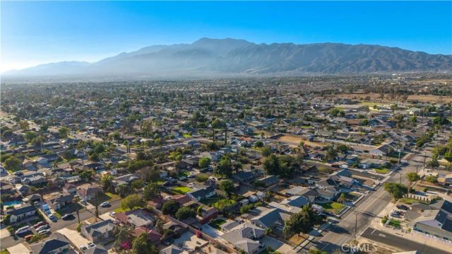 7557 Toyon Avenue, Fontana, CA 92336