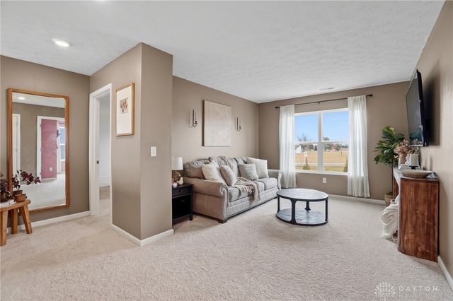 164 Autumn Maple Lane, Brookville, OH 45309