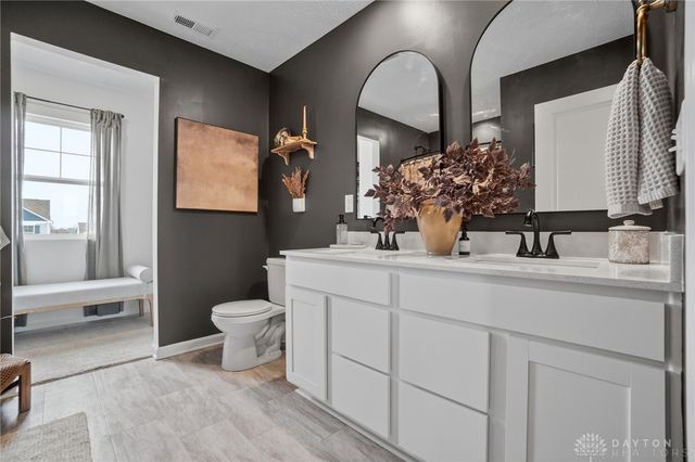 164 Autumn Maple Lane, Brookville, OH 45309