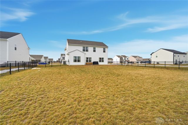 164 Autumn Maple Lane, Brookville, OH 45309