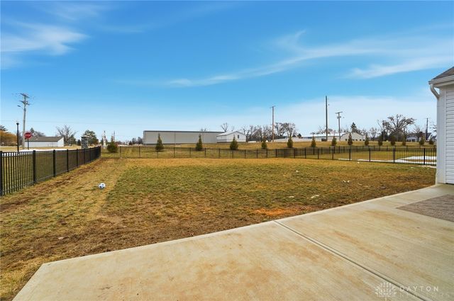 164 Autumn Maple Lane, Brookville, OH 45309