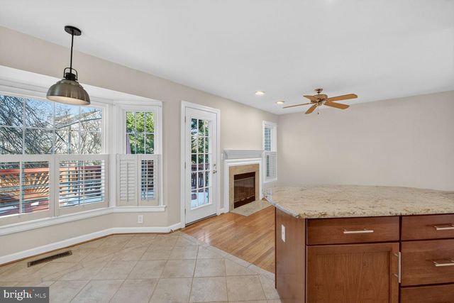 8110 MEADOW SPRINGS CT, Vienna, VA 22182