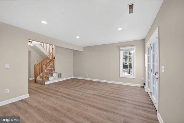 8110 MEADOW SPRINGS CT, Vienna, VA 22182