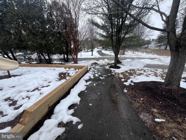 8110 MEADOW SPRINGS CT, Vienna, VA 22182