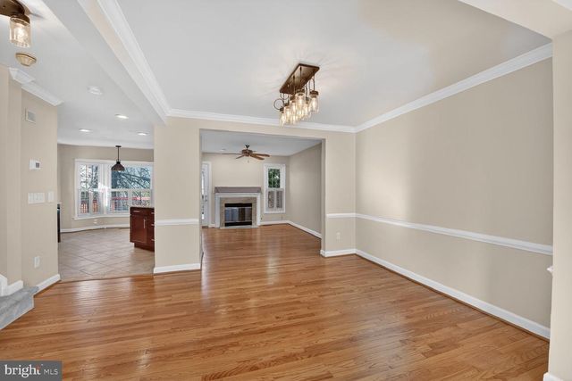 8110 MEADOW SPRINGS CT, Vienna, VA 22182