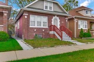 8922 S May Street, Chicago, IL 60620