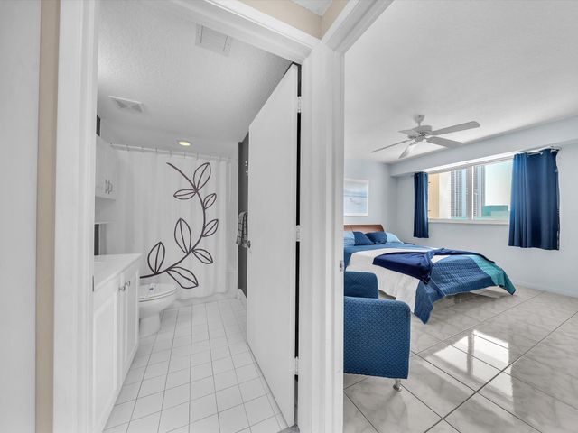 18100 N Bay Road 707, Sunny Isles Beach, FL 33160