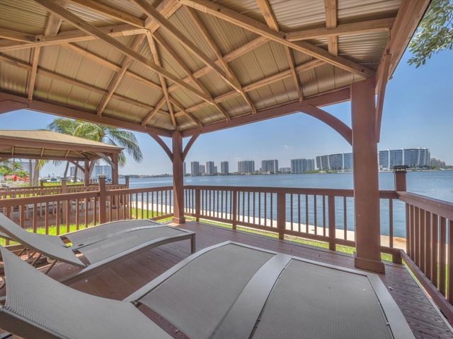 18100 N Bay Road 707, Sunny Isles Beach, FL 33160
