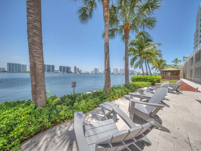 18100 N Bay Road 707, Sunny Isles Beach, FL 33160