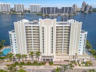 18100 N Bay Road 707, Sunny Isles Beach, FL 33160