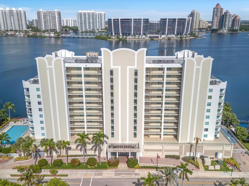 18100 N Bay Road 707, Sunny Isles Beach, FL 33160