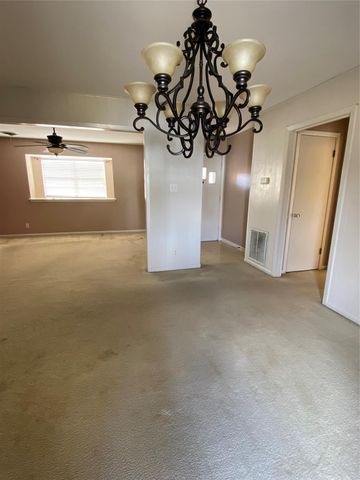 211 Fitz Road, Alvin, TX 77511