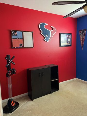 211 Fitz Road, Alvin, TX 77511