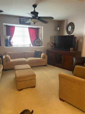 211 Fitz Road, Alvin, TX 77511