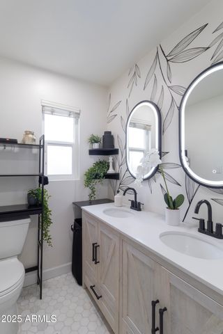 1903 E PALO VERDE Drive, Phoenix, AZ 85016