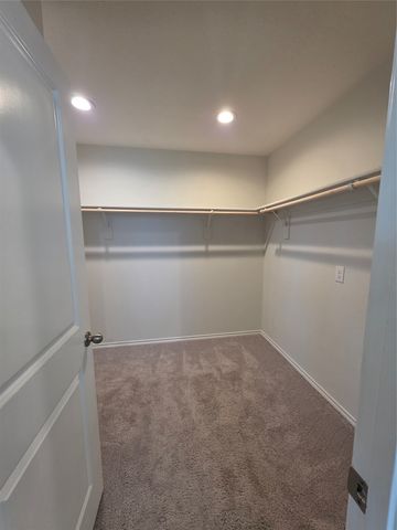 1644 Glade Meadows Drive, Burleson, TX 76058