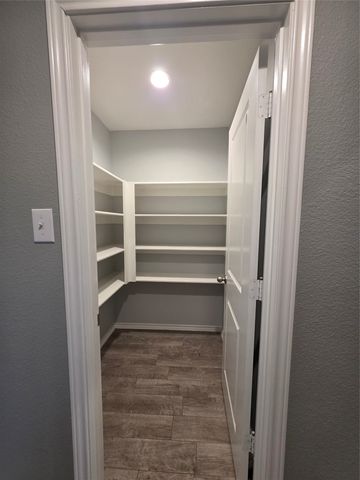 1644 Glade Meadows Drive, Burleson, TX 76058
