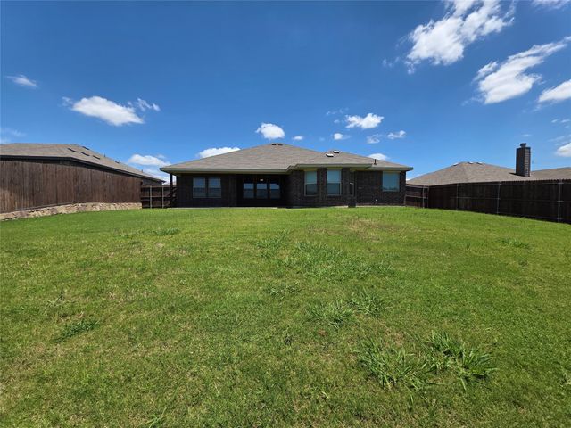 1644 Glade Meadows Drive, Burleson, TX 76058