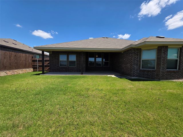 1644 Glade Meadows Drive, Burleson, TX 76058