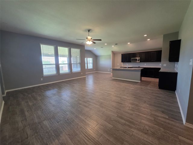 1644 Glade Meadows Drive, Burleson, TX 76058
