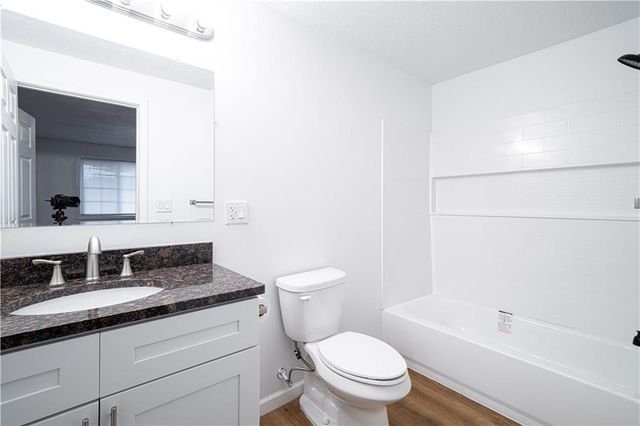 2013 Jones Street, St Joseph, MO 64501