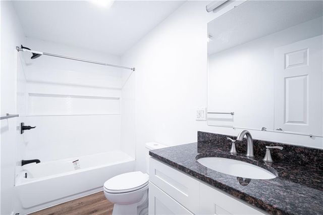 2013 Jones Street, St Joseph, MO 64501