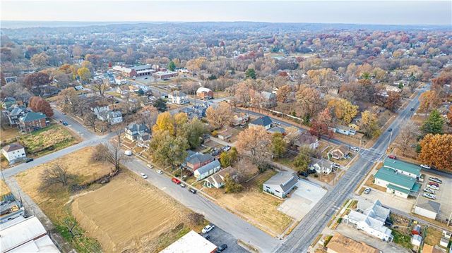 2013 Jones Street, St Joseph, MO 64501