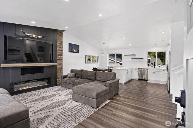 20709 108th Street E, Bonney Lake, WA 98391