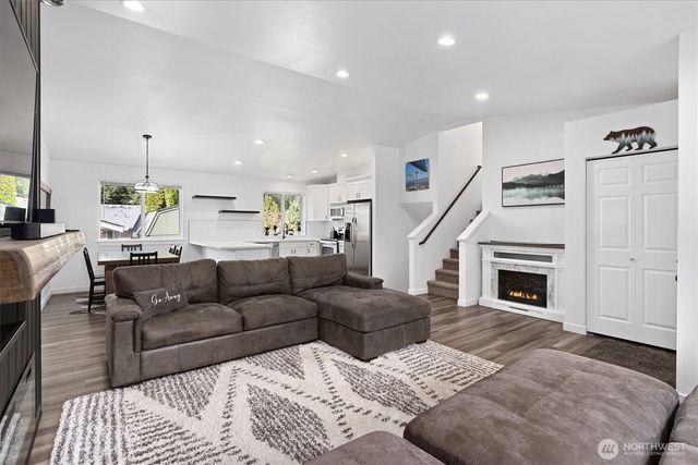 20709 108th Street E, Bonney Lake, WA 98391