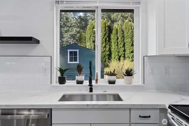 20709 108th Street E, Bonney Lake, WA 98391