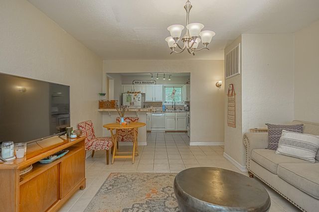 126 Bonita Avenue, Galveston, TX 77550