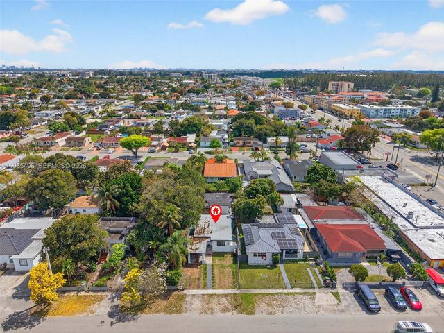440 E 37th St, Hialeah, FL 33013