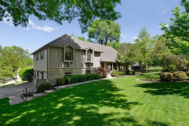 9029 High Drive, Leawood, KS 66206