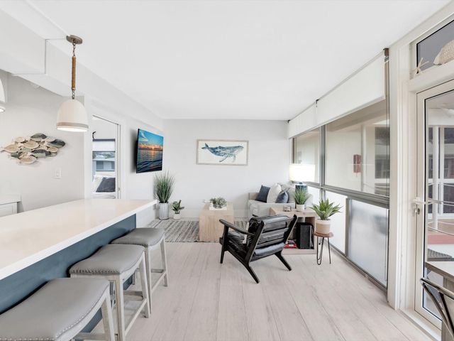 1124 Seminole Drive 4D, Fort Lauderdale, FL 33304