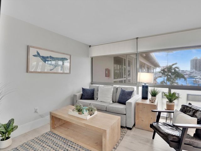 1124 Seminole Drive 4D, Fort Lauderdale, FL 33304