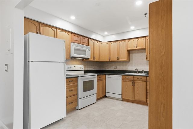 376 Ocean Ave 914, Revere, MA 02151