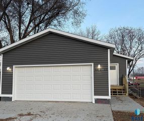 3412 N 10th Ave Avenue, Sioux Falls, SD 57104