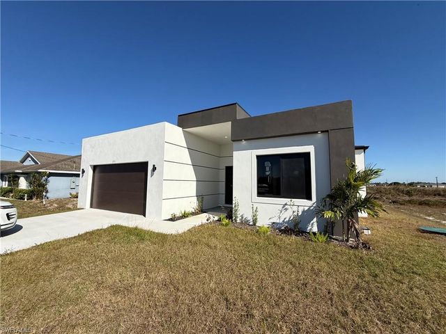 331 Rawlings AVE, Lehigh Acres, FL 33974