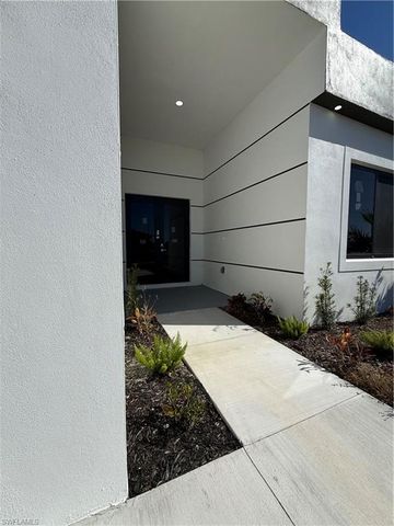 331 Rawlings AVE, Lehigh Acres, FL 33974