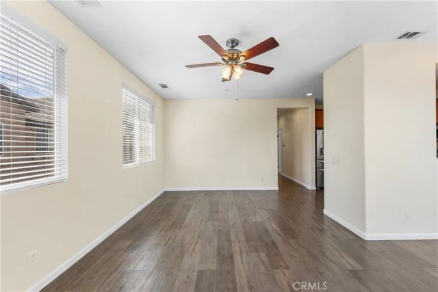 27968 Avalon, Canyon Country, CA 91351