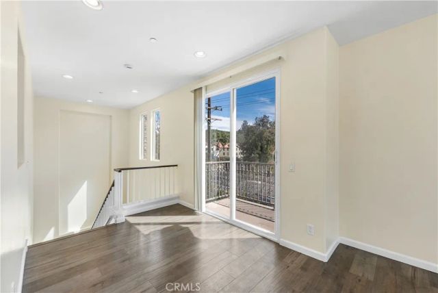 27968 Avalon, Canyon Country, CA 91351
