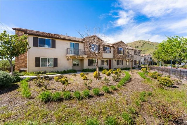 27968 Avalon, Canyon Country, CA 91351