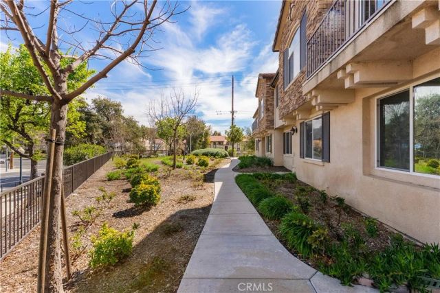 27968 Avalon, Canyon Country, CA 91351
