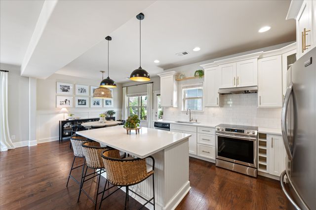 2204 Chantry Place Ln, Thompsons Station, TN 37179